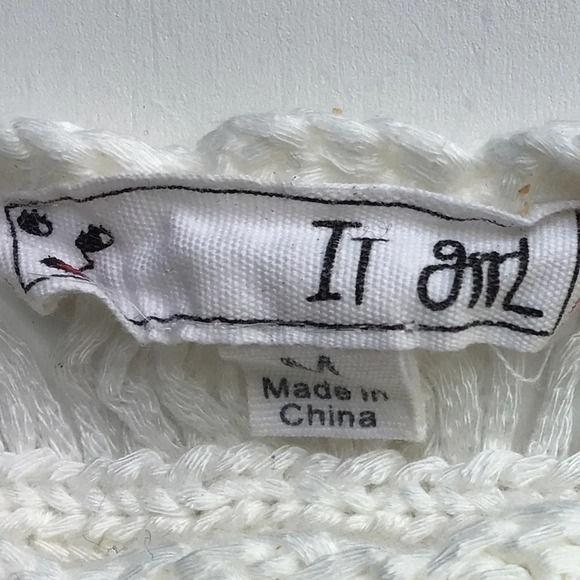 It Girl off white loose peekaboo crocheted hippie blouse. Size Medium. C… - Picture 7 of 8